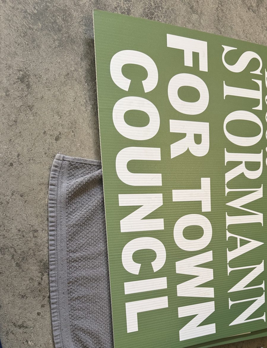 Bobbie Stormann for Town Council yard sign